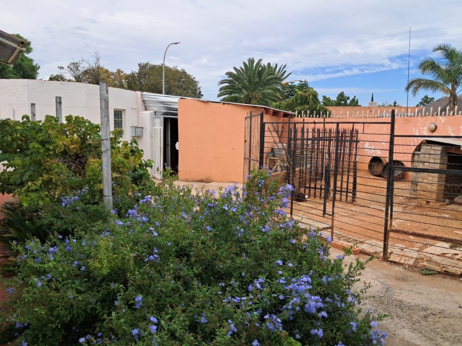 5 Bedroom Property for Sale in Royldene Northern Cape